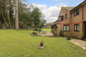 Photo 9- click for photo gallery